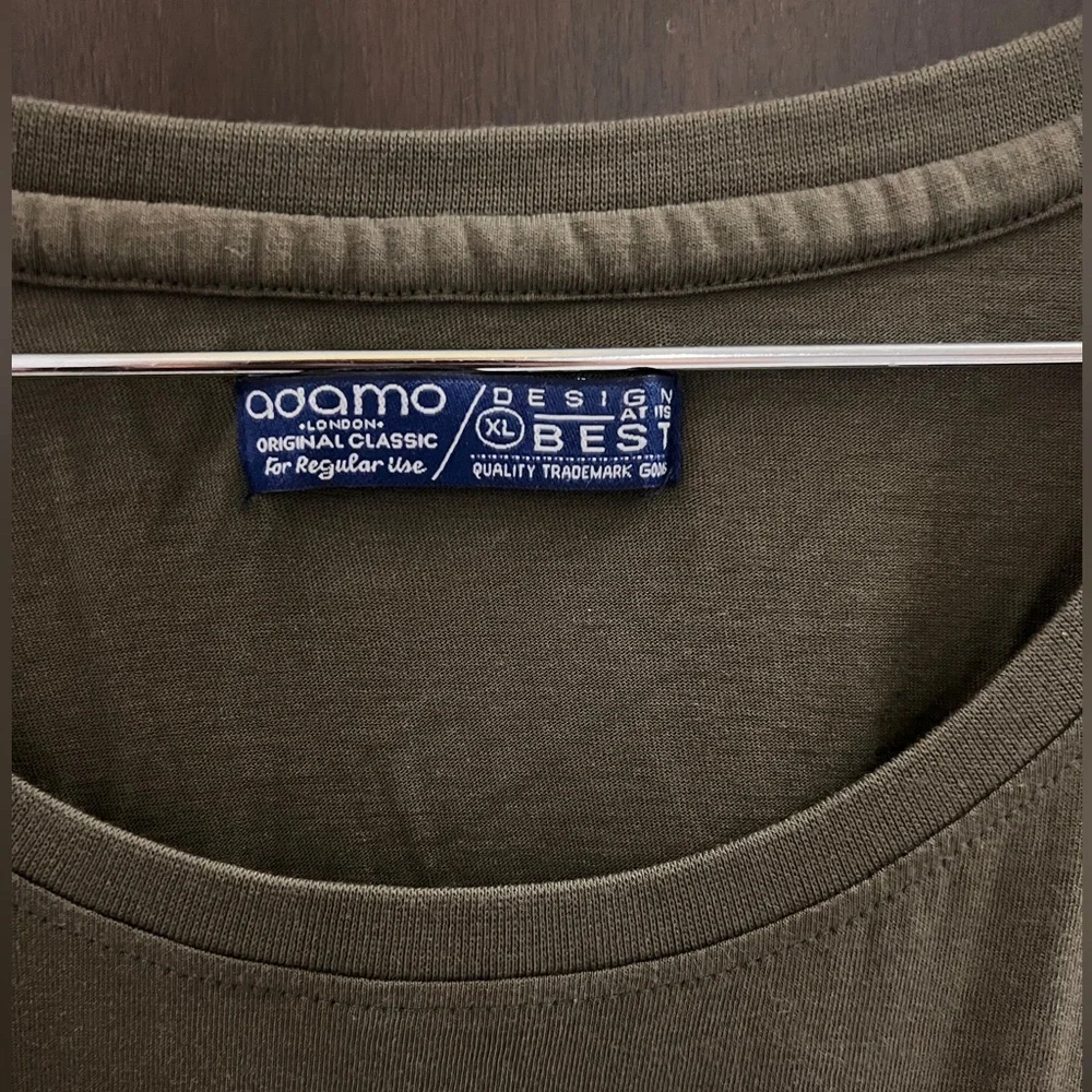 Adamo London T-shirt used once - Picture 3 of 3